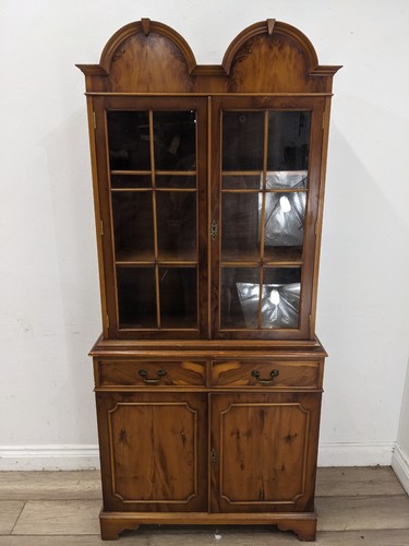 Display cabinet pine veneer - display,