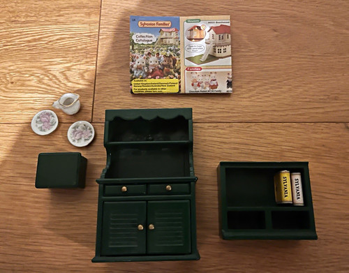 Sylvanian families green - families,